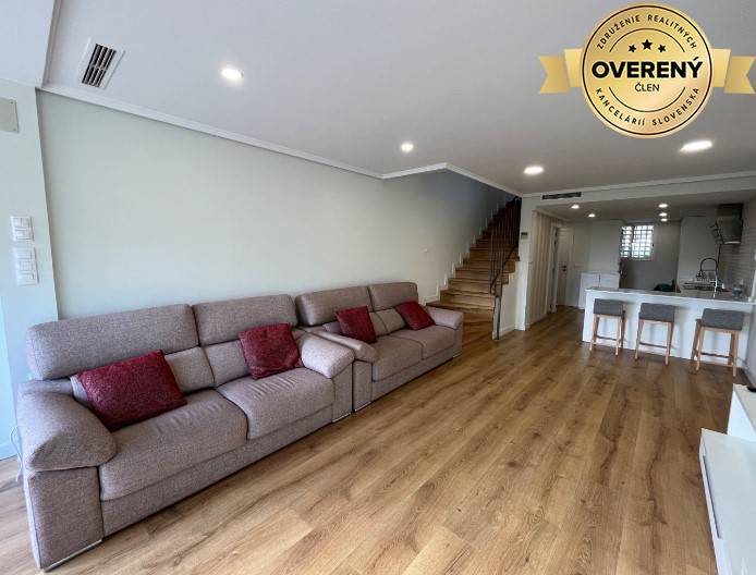 Snímka obrazovky 2023-10-06 140147.jpg